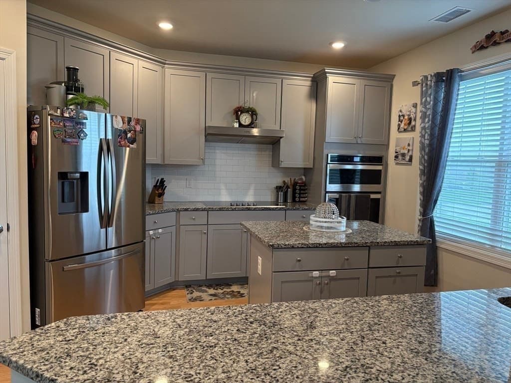 Condominium at 12101 Peters Farm Way # 12101, Westborough MA 01712, photo 14 of 32