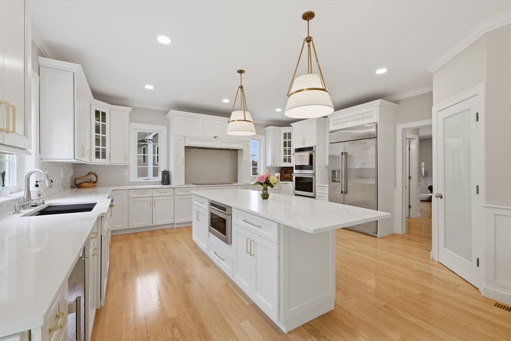 Single Family Residence at 20 Larchmont Lane, Lexington MA 02420, Lexington, photo 5 of 39