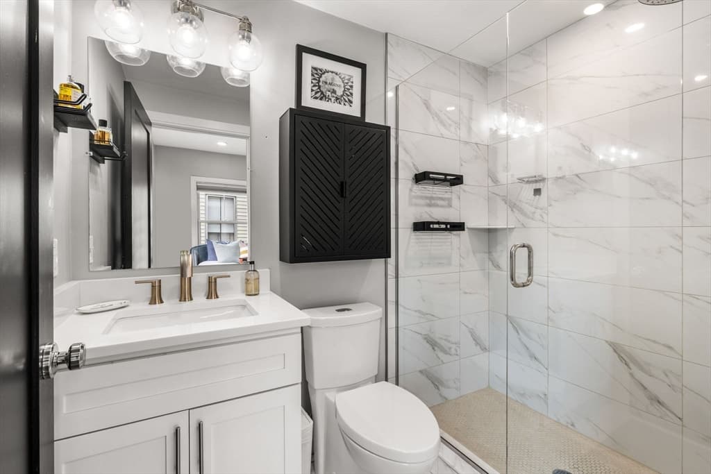 Condominium at 66 Falcon St # 4, Boston MA 02128, Boston, photo 9 of 17