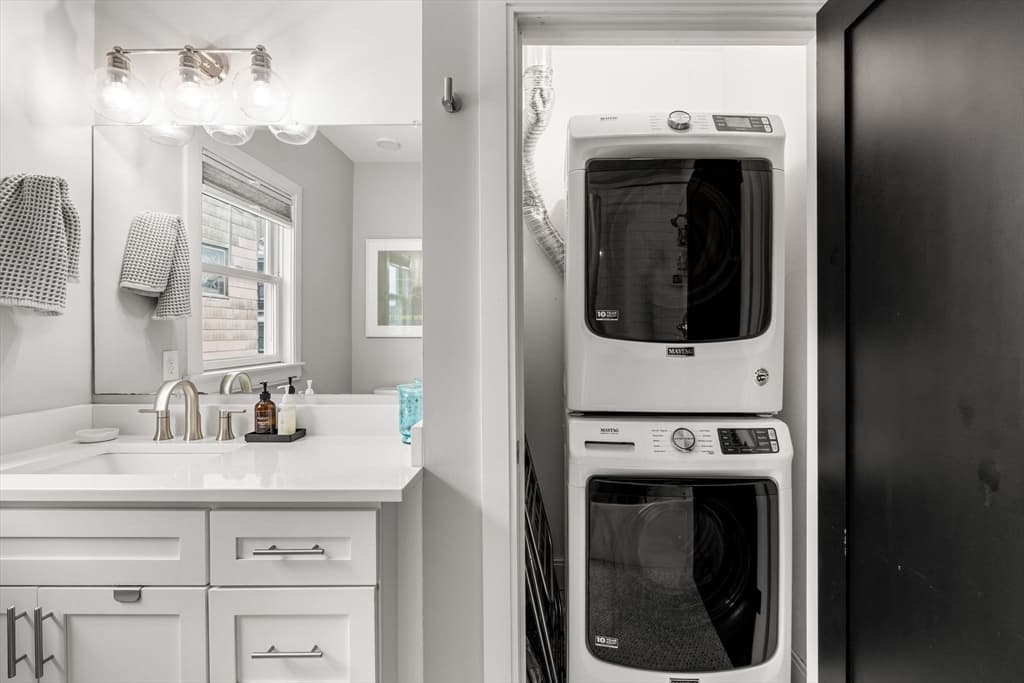 Condominium at 66 Falcon St # 4, Boston MA 02128, Boston, photo 11 of 17