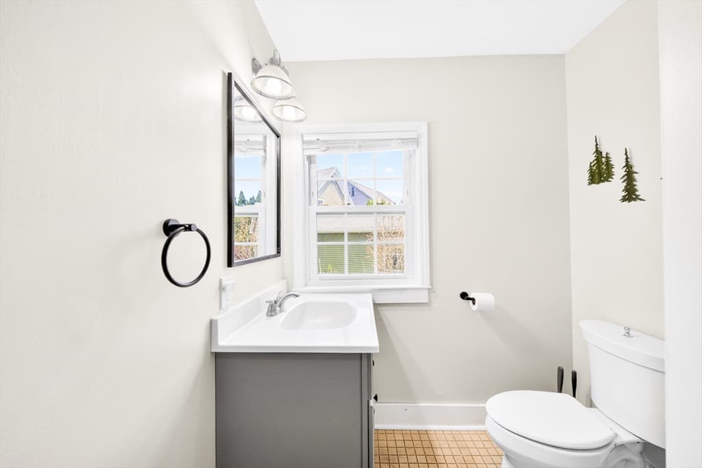 84 Fowler Rd, Lowell MA 01854 photo 20