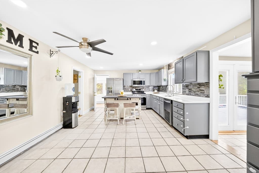 84 Fowler Rd, Lowell MA 01854 photo 4