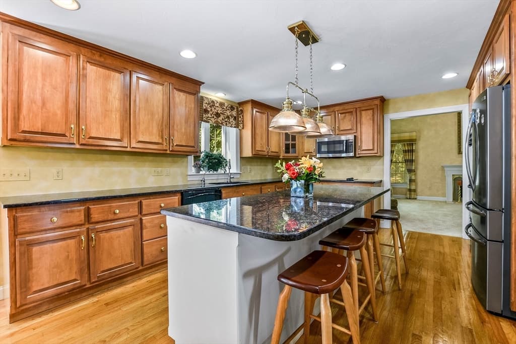 Single Family Residence at 4 Dorset Drive, Walpole MA 02032, Walpole, photo 7 of 42