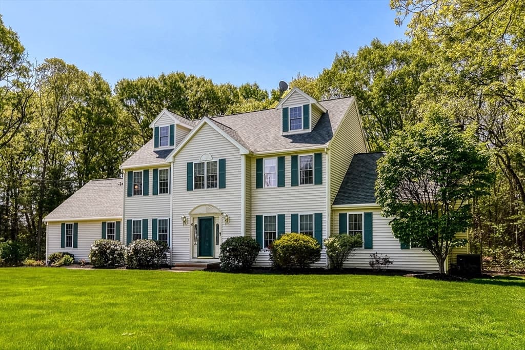 Single Family Residence at 4 Dorset Drive, Walpole MA 02032, Walpole, photo 3 of 42