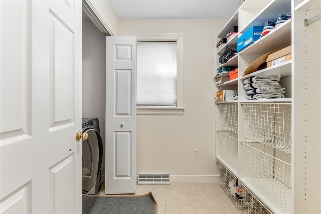Single Family Residence at 4 Dorset Drive, Walpole MA 02032, Walpole, photo 18 of 42