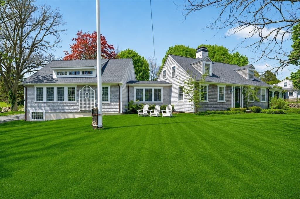 16 Prospect Street, Dartmouth MA 02748