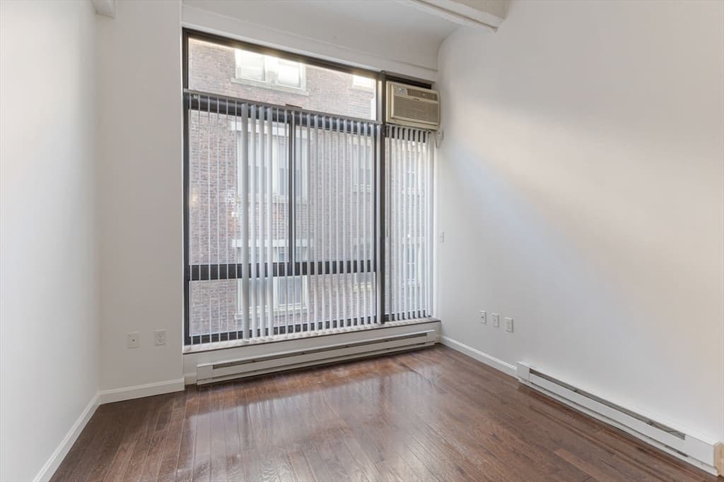 Condominium at 12 Stoneholm St # 313, Boston MA 02115, photo 18 of 23