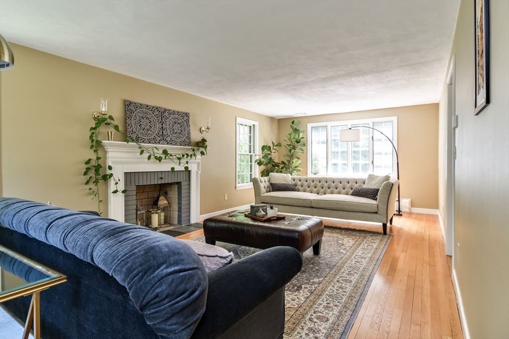 Single Family Residence at 15 Juniper Lane, Dover MA 02030, Dover, photo 6 of 26