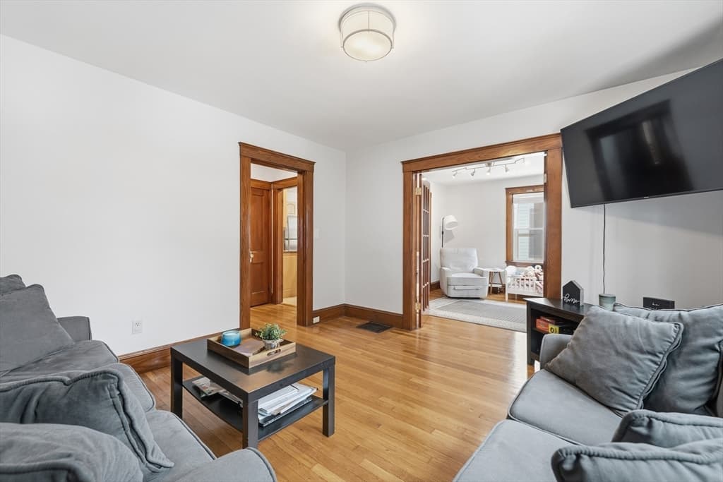 Condominium at 233 Lowell St # 1, Waltham MA 02453, Waltham, photo 6 of 22