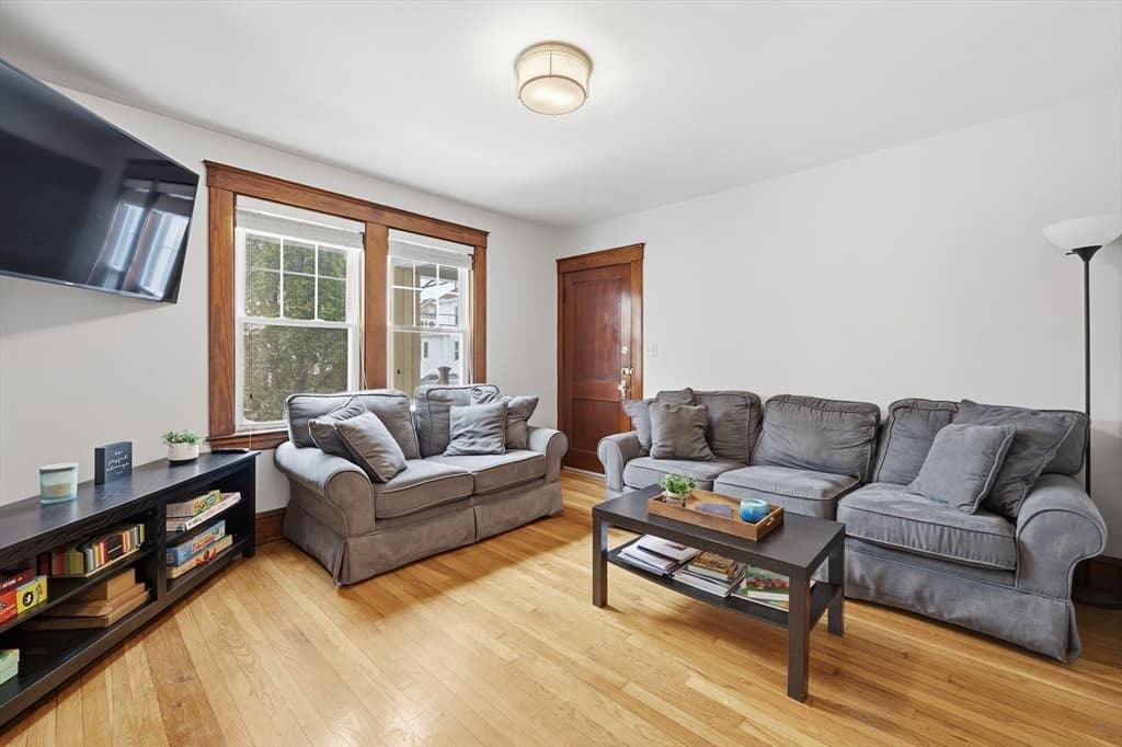 Condominium at 233 Lowell St # 1, Waltham MA 02453, Waltham, photo 5 of 22
