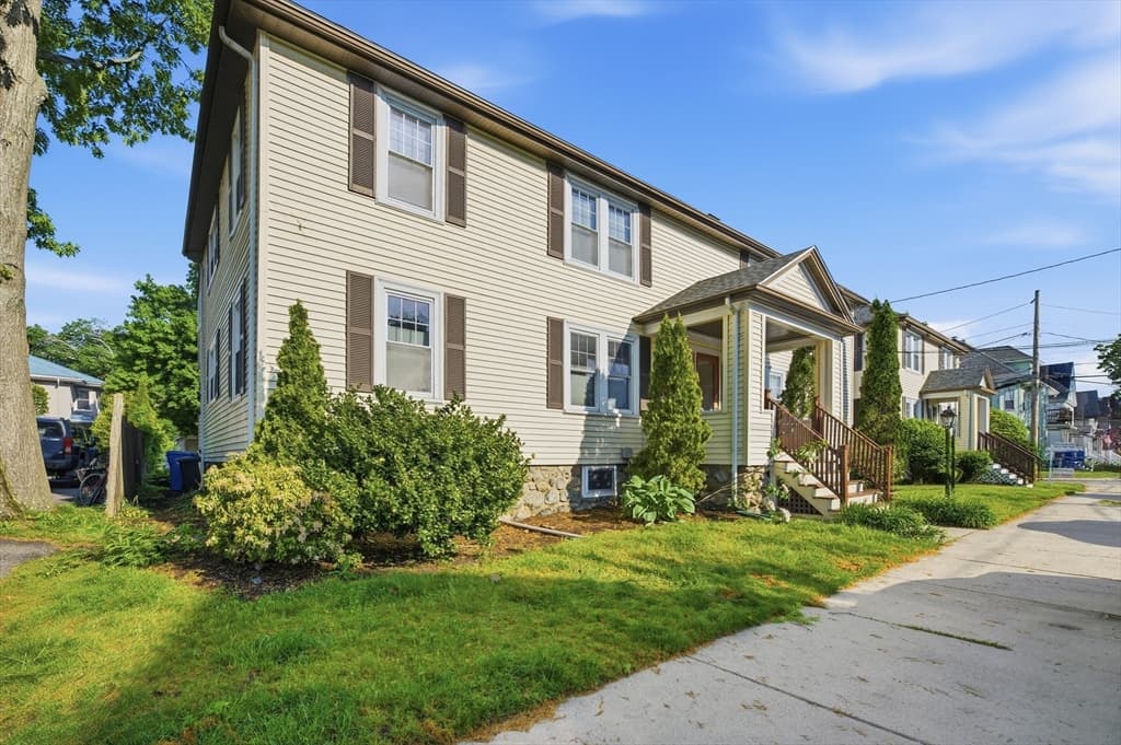 Condominium at 233 Lowell St # 1, Waltham MA 02453, Waltham, photo 21 of 22