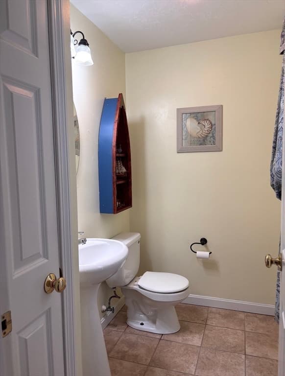 Single Family Residence at 38 Lake Street, Spencer MA 01562, photo 12 of 25