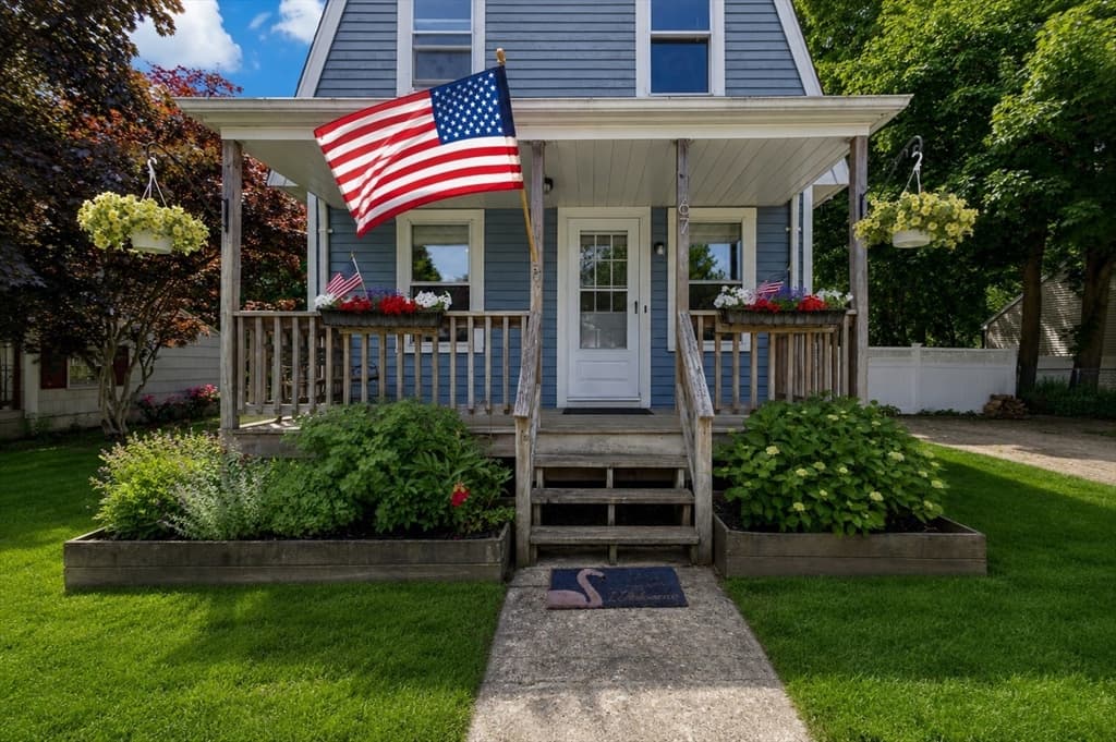 67 Coleman St, Seekonk MA 02771 photo 2
