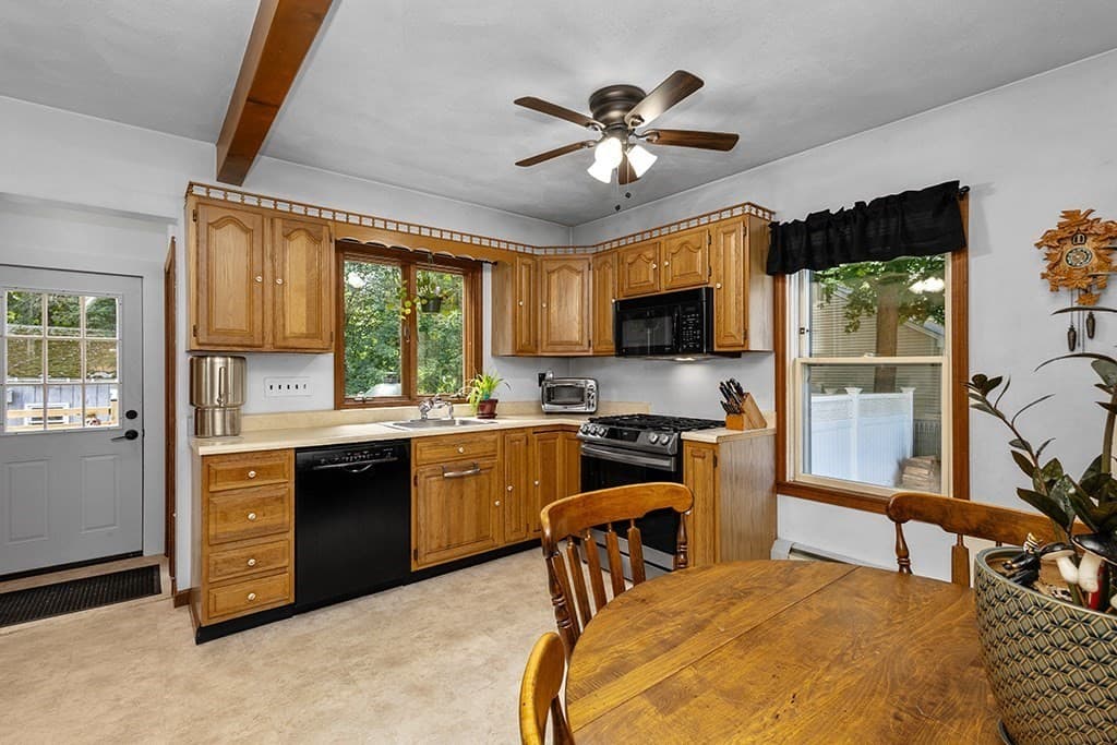 67 Coleman St, Seekonk MA 02771 photo 14