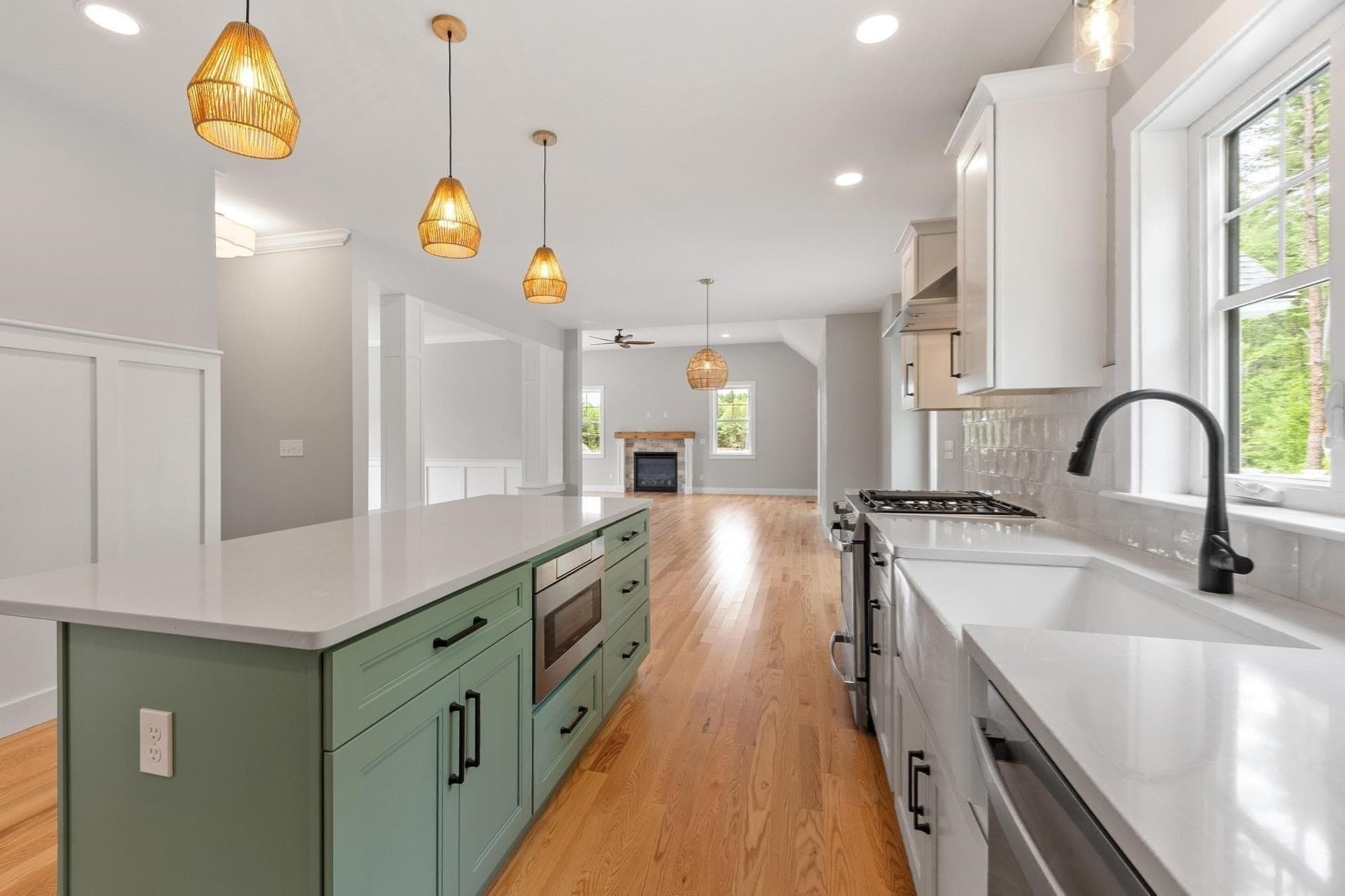 Single Family Residence at 16 Unkety Brook Way, Dunstable MA 01827, photo 13 of 41
