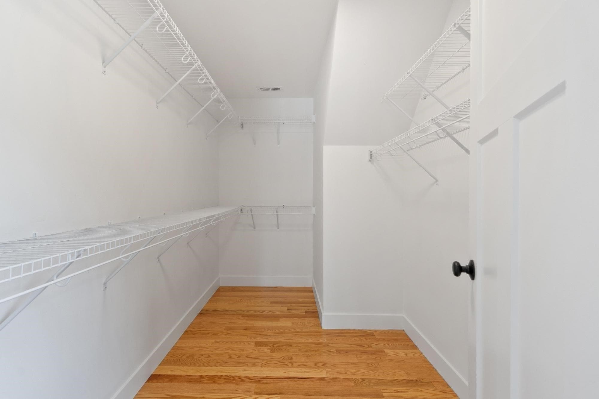 Single Family Residence at 16 Unkety Brook Way, Dunstable MA 01827, photo 37 of 41