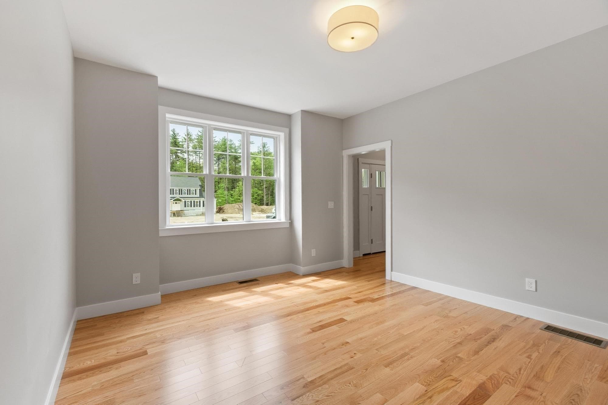 Single Family Residence at 16 Unkety Brook Way, Dunstable MA 01827, photo 11 of 41