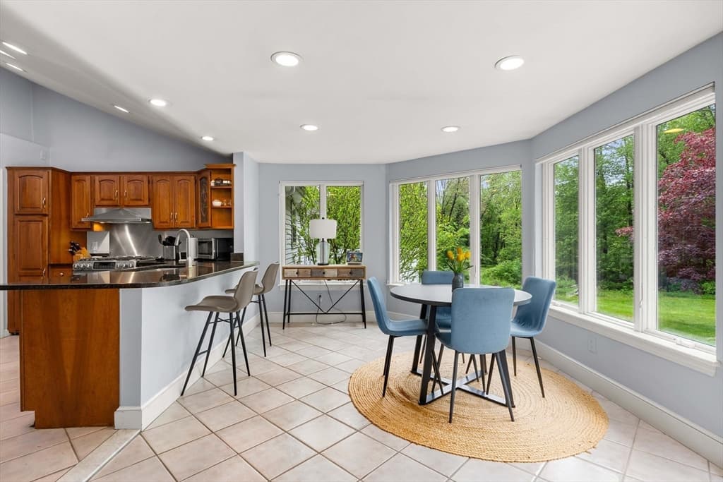 139 Hidden Rd, Andover MA 01810 photo 6