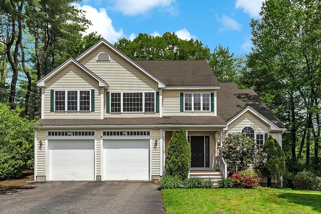 22 Hillcrest Dr, Acton MA 01720