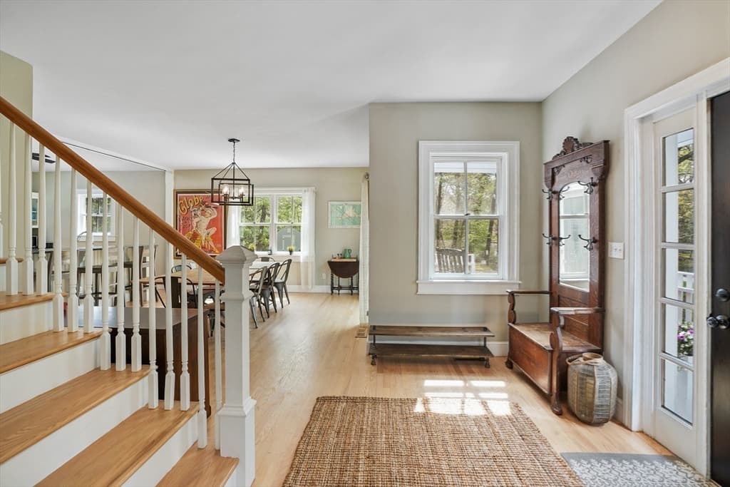 Single Family Residence at 10 North Bog Rd, Edgartown MA 02539, Edgartown, photo 20 of 34