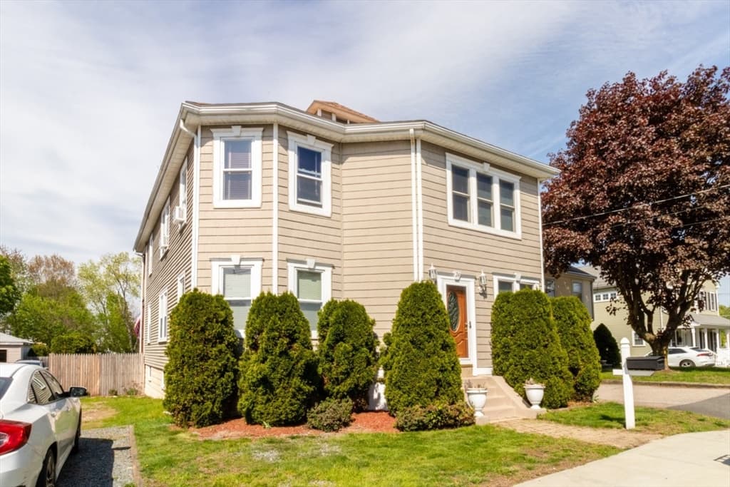 2 Family - 2 Units Up/Down at 24 Short St, Norwood MA 02062, Norwood, photo 3 of 42