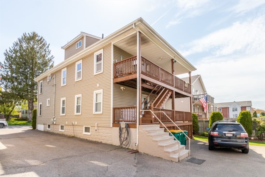 2 Family - 2 Units Up/Down at 24 Short St, Norwood MA 02062, Norwood, photo 4 of 42