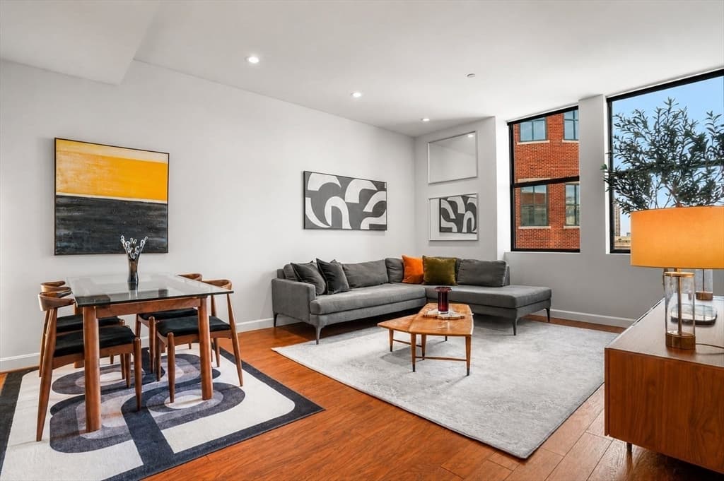 285 Columbus Ave # 801, Boston MA 02116
