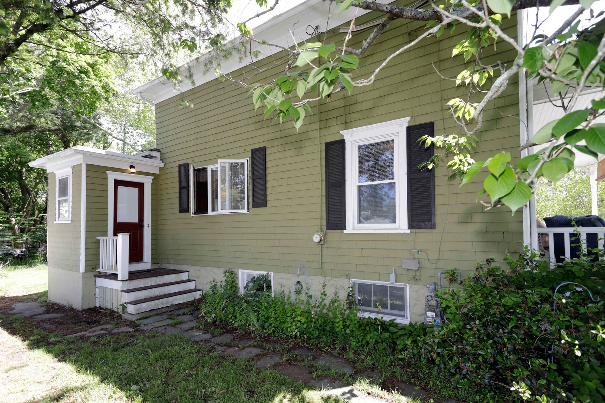 Single Family Residence at 5 Anthony St, Acushnet MA 02743, Acushnet, photo 9 of 37