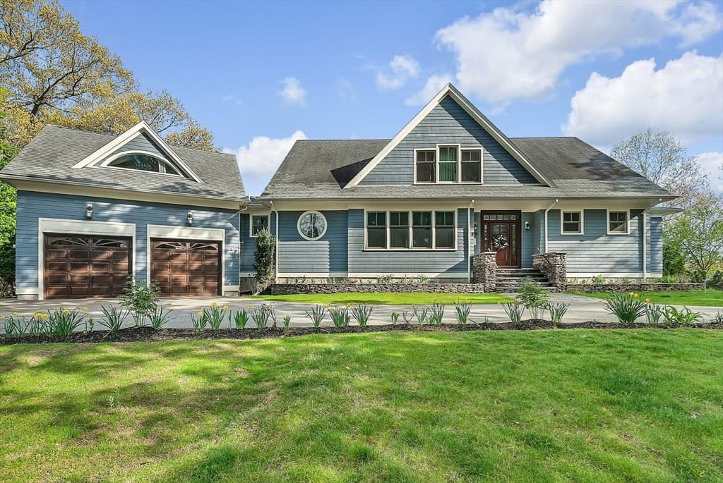 Single Family Residence at 179 Oakland St, Wellesley MA 02481, Wellesley, photo 2 of 42