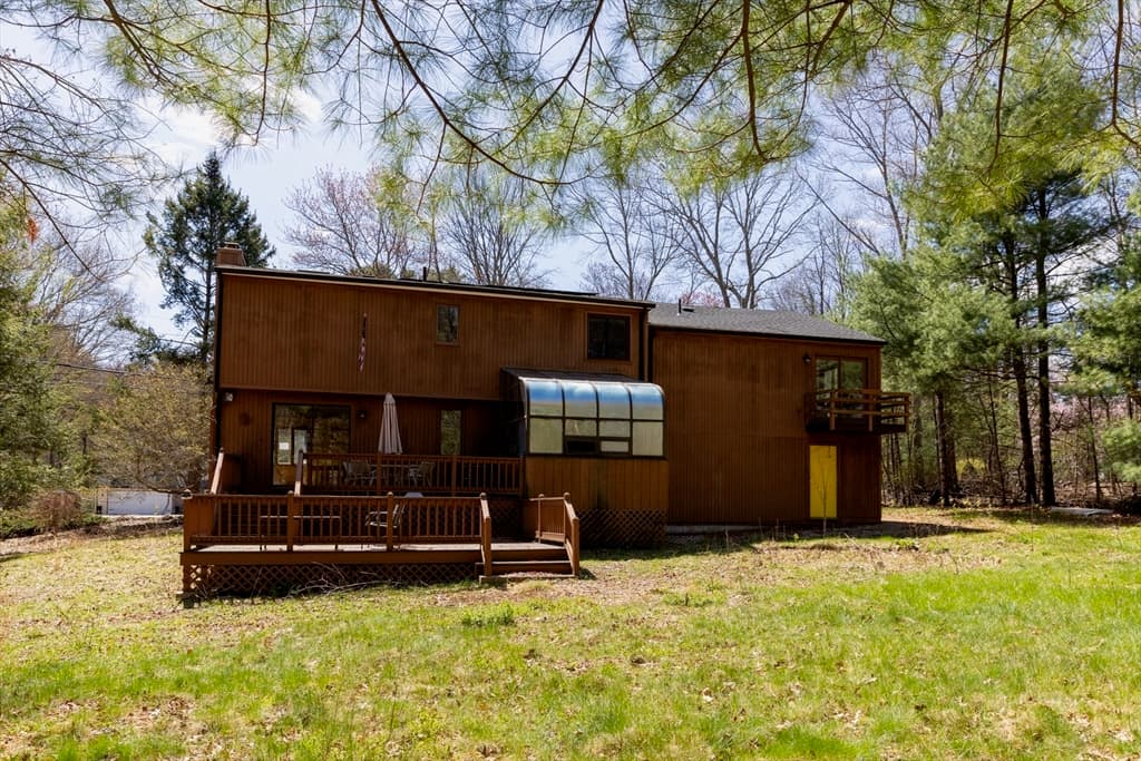Single Family Residence at 3 Rogler Farm Rd, Smithfield RI 02917, Smithfield, photo 4 of 14