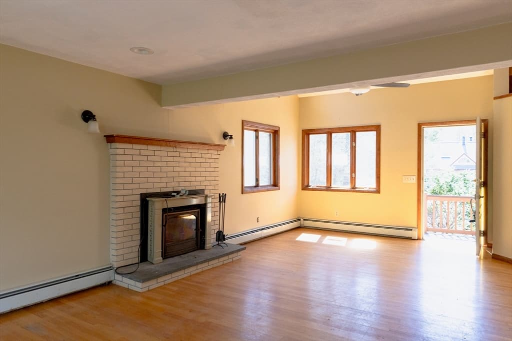 Single Family Residence at 3 Rogler Farm Rd, Smithfield RI 02917, Smithfield, photo 8 of 14