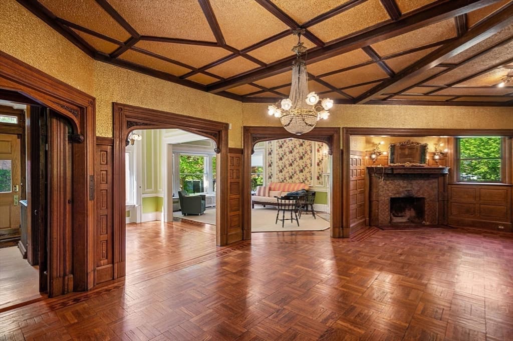 269 Kent St, Brookline MA 02446 photo 7