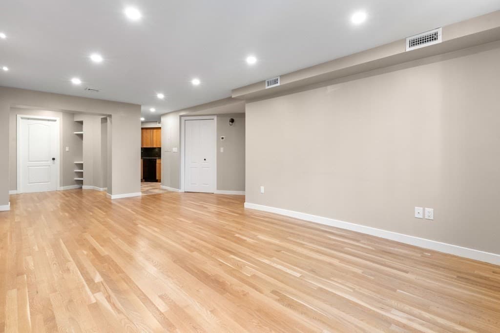 Condominium at 103 Charter St # 1, Boston MA 02113, photo 6 of 19