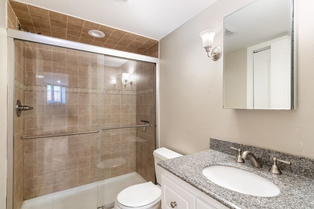 Condominium at 103 Charter St # 1, Boston MA 02113, photo 17 of 19