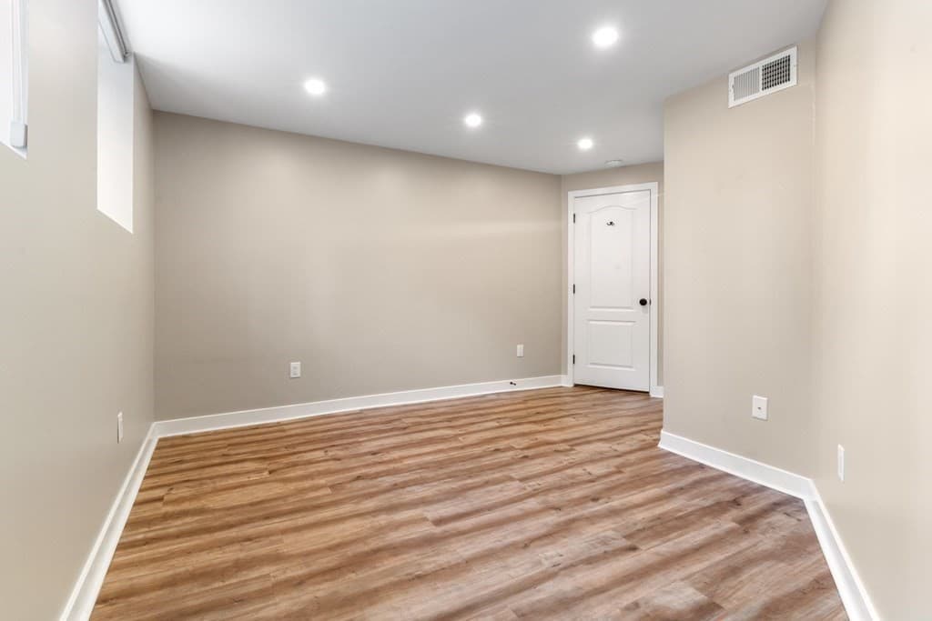 Condominium at 103 Charter St # 1, Boston MA 02113, photo 16 of 19