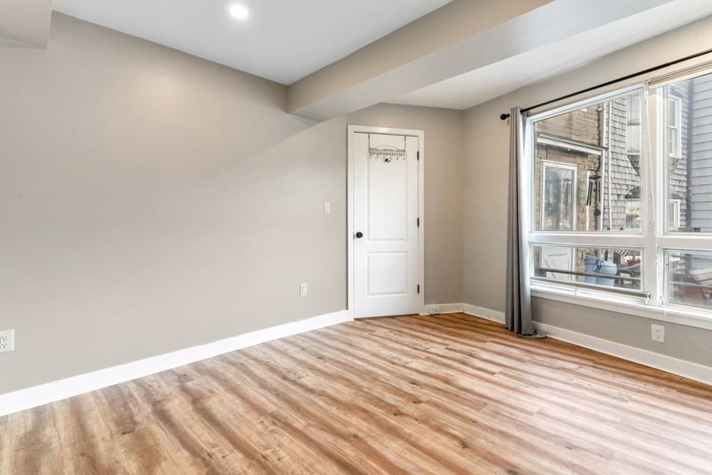 Condominium at 103 Charter St # 1, Boston MA 02113, photo 10 of 19