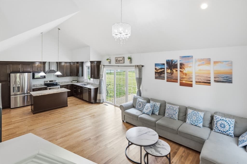 Condominium at 1 Patricia Way # 1, Littleton MA 01460, Littleton, photo 9 of 28