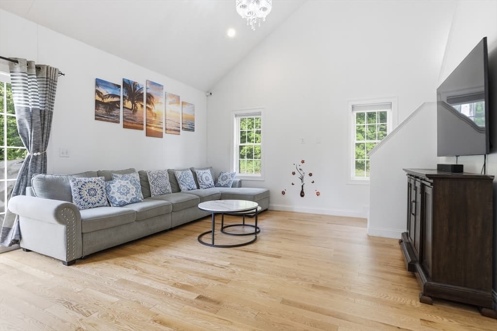 Condominium at 1 Patricia Way # 1, Littleton MA 01460, Littleton, photo 10 of 28