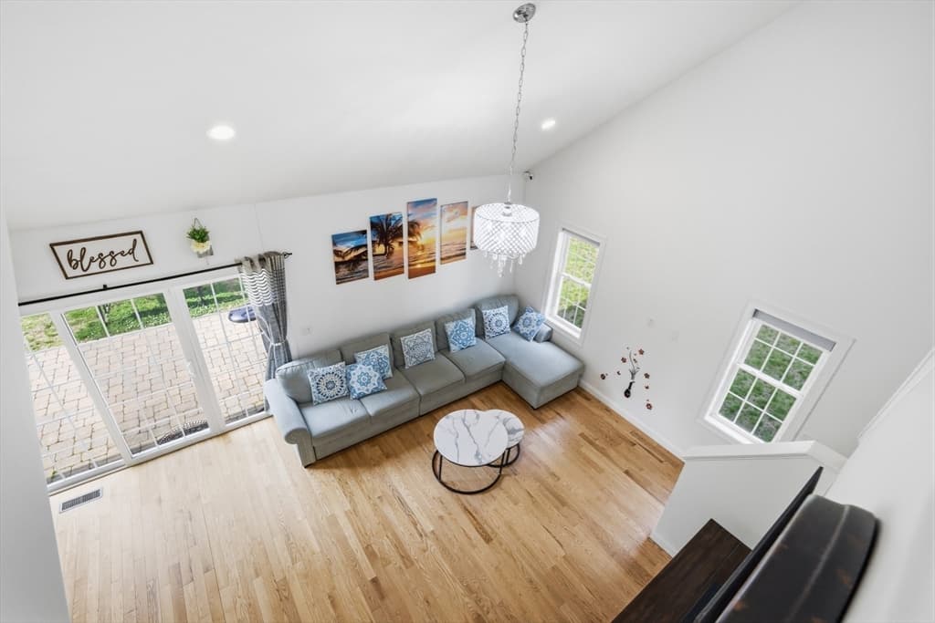 Condominium at 1 Patricia Way # 1, Littleton MA 01460, Littleton, photo 11 of 28