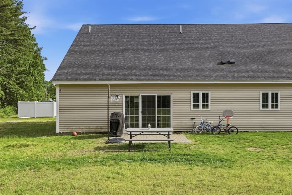 Condominium at 1 Patricia Way # 1, Littleton MA 01460, Littleton, photo 25 of 28