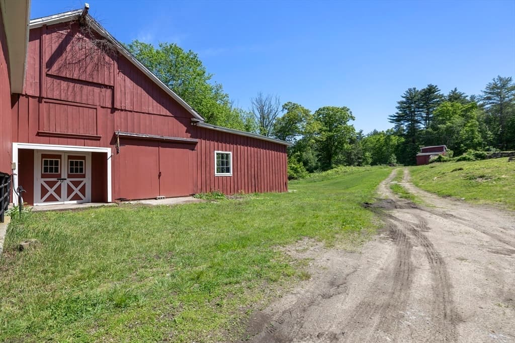Single Family Residence at 440 N Woodstock Rd, Southbridge MA 01550, Southbridge, photo 38 of 42