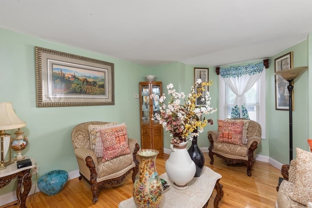 204 Harvard, Medford MA 02155 photo 7