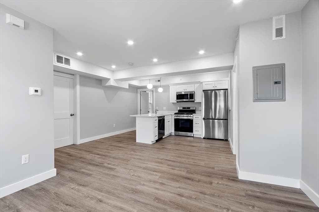 80 South St # 7, Fitchburg MA 01420 photo 6