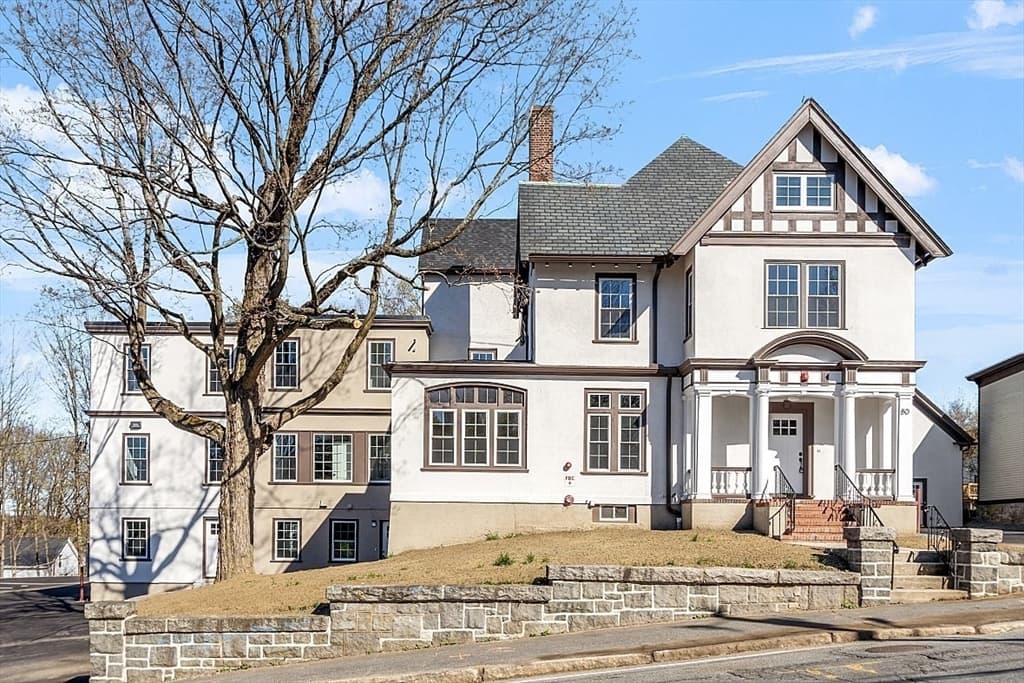 80 South St # 7, Fitchburg MA 01420