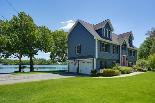 Single Family Residence at 15 Fitz Terrace, Wilmington MA 01887, photo 4 of 42