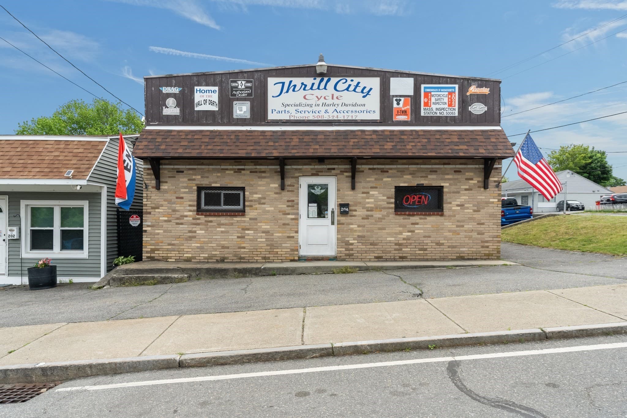 202-204 Pinehurst Ave., Swansea MA 02777