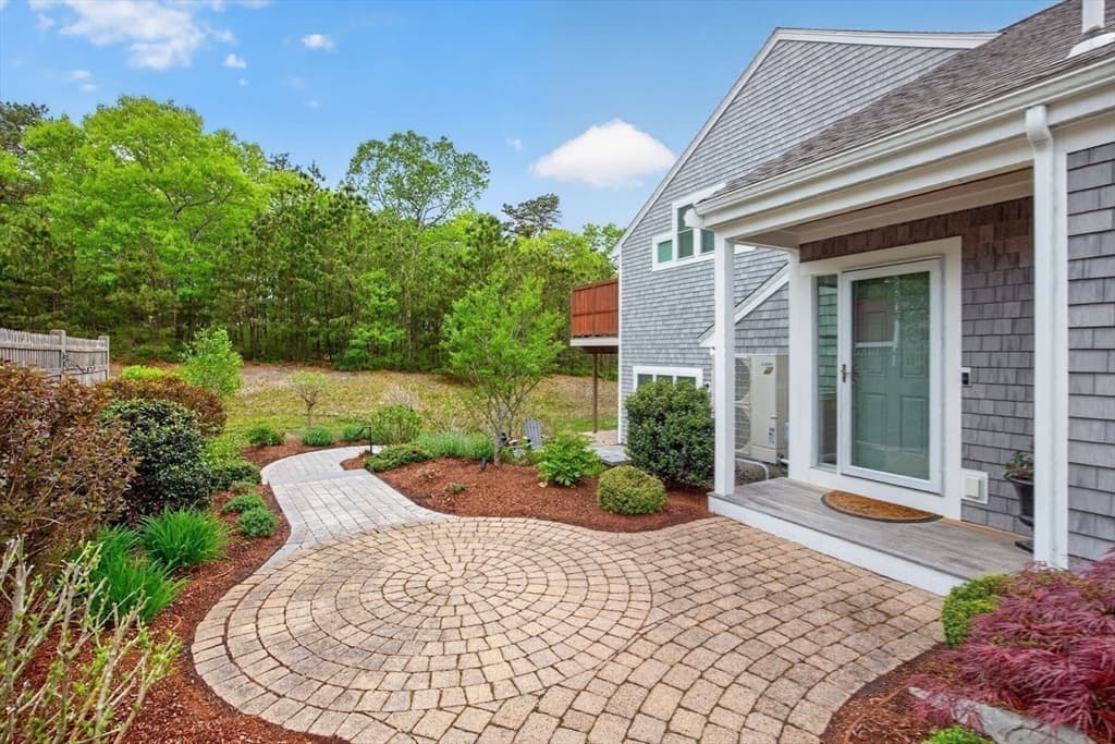 Condominium at 115 Bradstreete Crossing # 115, Plymouth MA 02360, Plymouth, photo 16 of 38