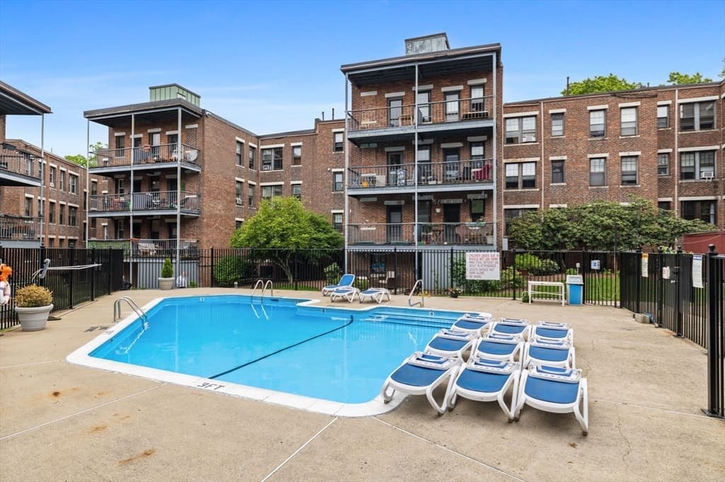 Condominium at 100 Lanark Rd # 4, Boston MA 02135, photo 10 of 11