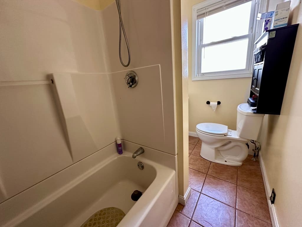 Single Family Residence at 150 Crawford St, Fall River MA 02724, photo 20 of 22