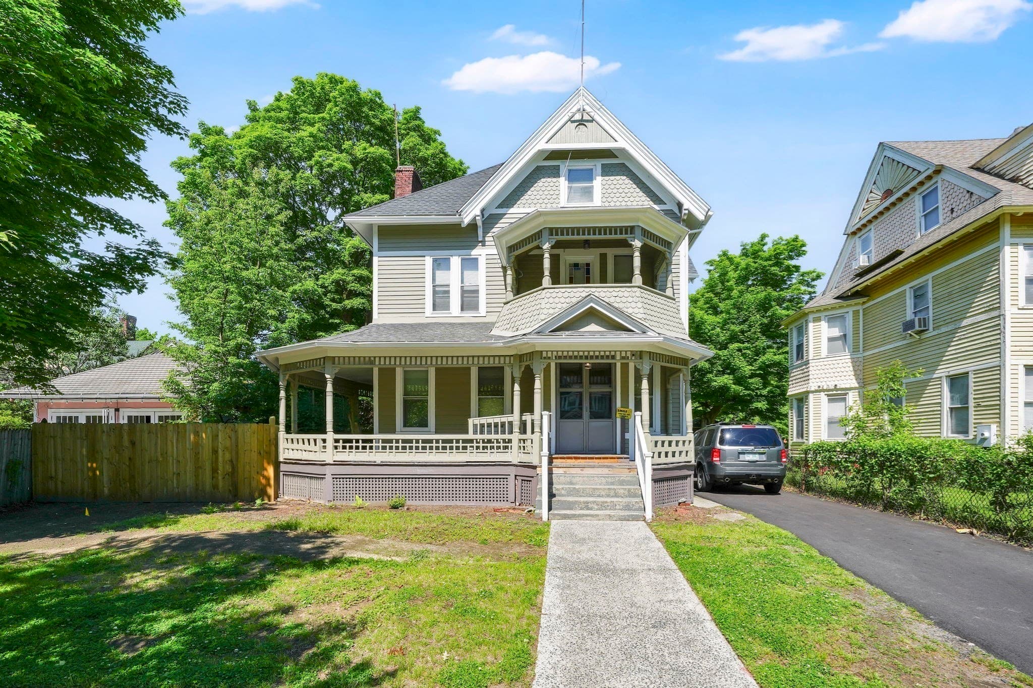 Single Family Residence at 288 Saint James Ave, Springfield MA 01109, Springfield, photo 2 of 41